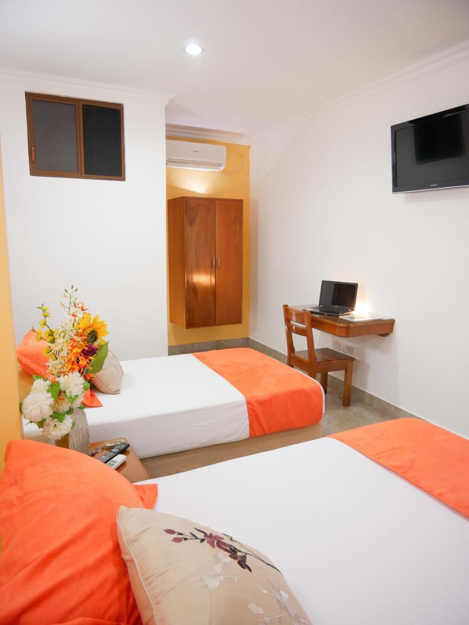 Hostal Espana بويرتو أيورا المظهر الخارجي الصورة